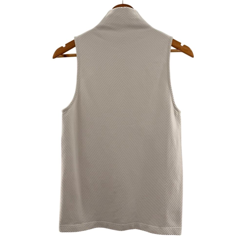 Athleta Flurry Ribbed Base Layer Mock Neck Tank Top Textured White Size Medium - Picture 2 of 5